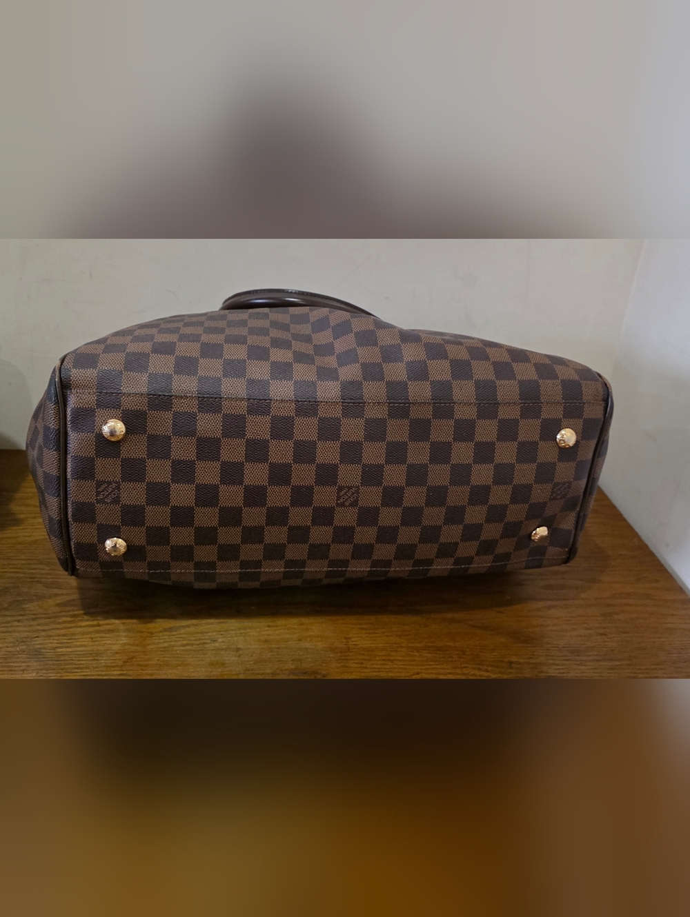 Authentic Louis Vuitton Trevi PM in Damier Ebene . - Picture 7 of 16